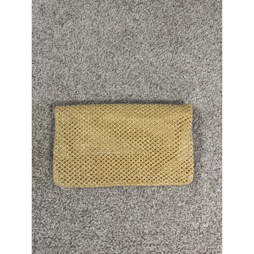 Urban Expressions Woven Straw Clutch – 6.5” x 10.5” – Perfect Condition